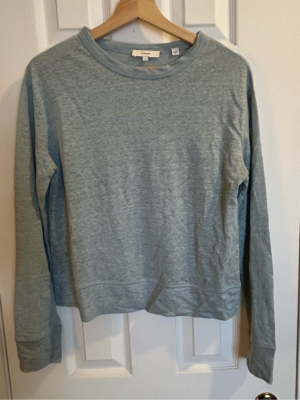 Women’s Vince 100% linen long sleeve shirt in light blue - size small